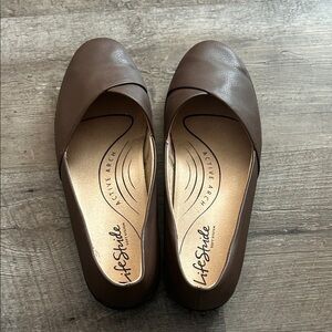 Life Stride Women's Flats Size 8.5
